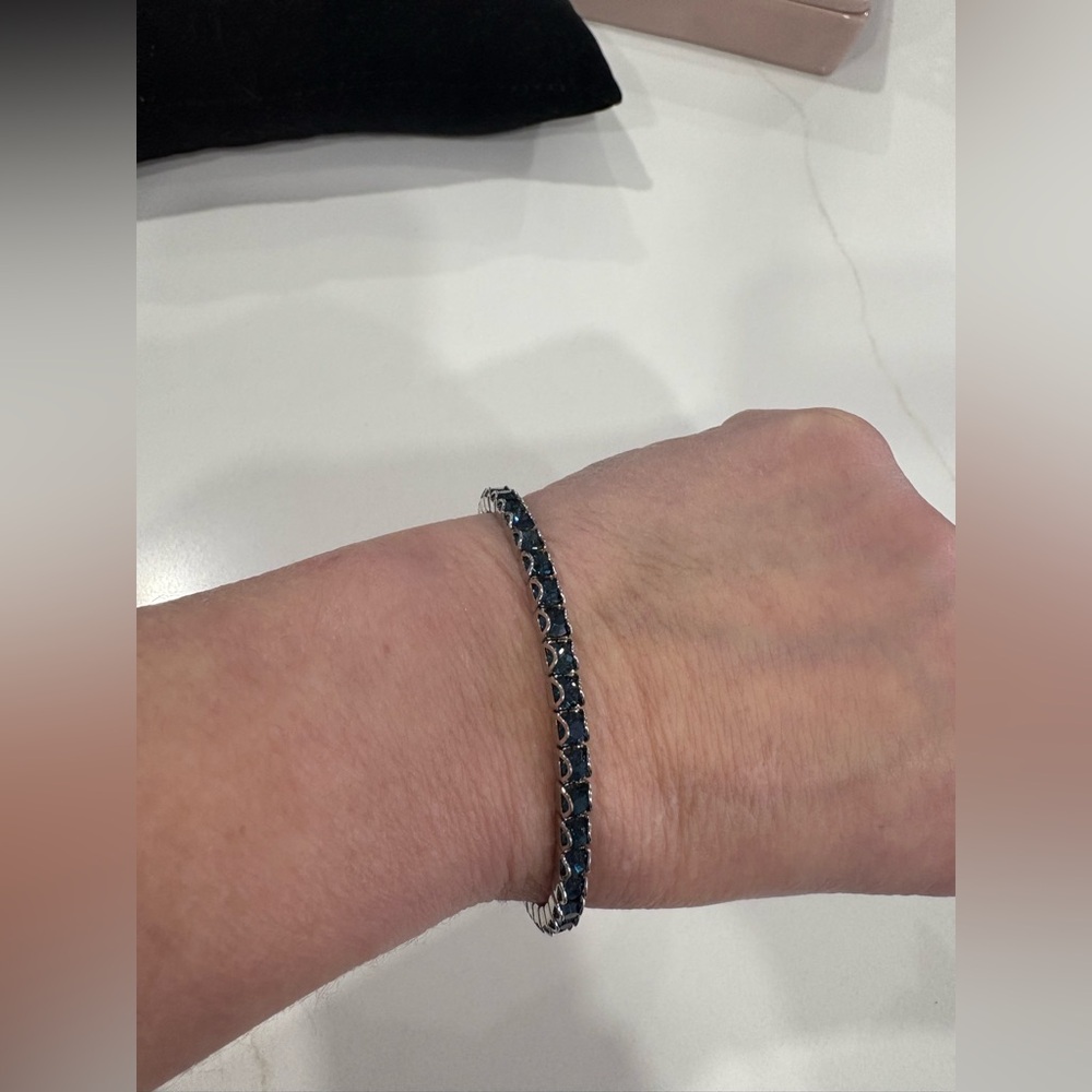Elegant Silver and Black Stretch Bracelet NWOT